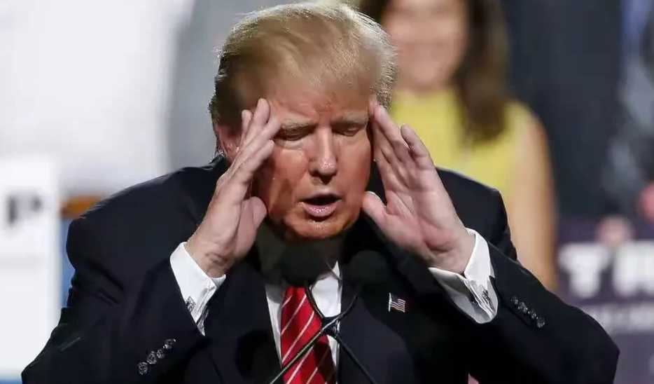 特朗普这个大嘴巴，为了打击哈里斯，又拿中国说事。

特朗普日前宣称，如果哈里斯胜