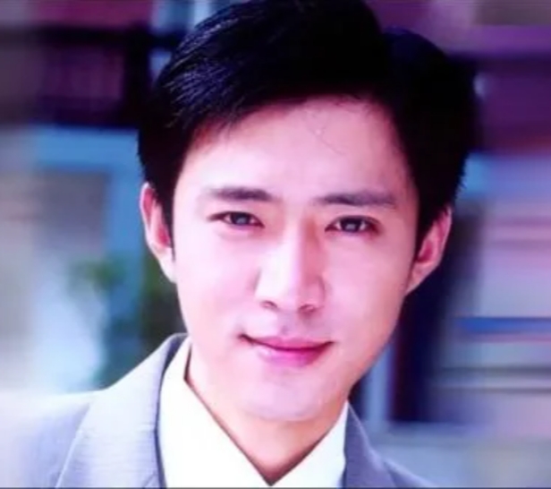 高鑫：北京电影学院走出的演艺之星