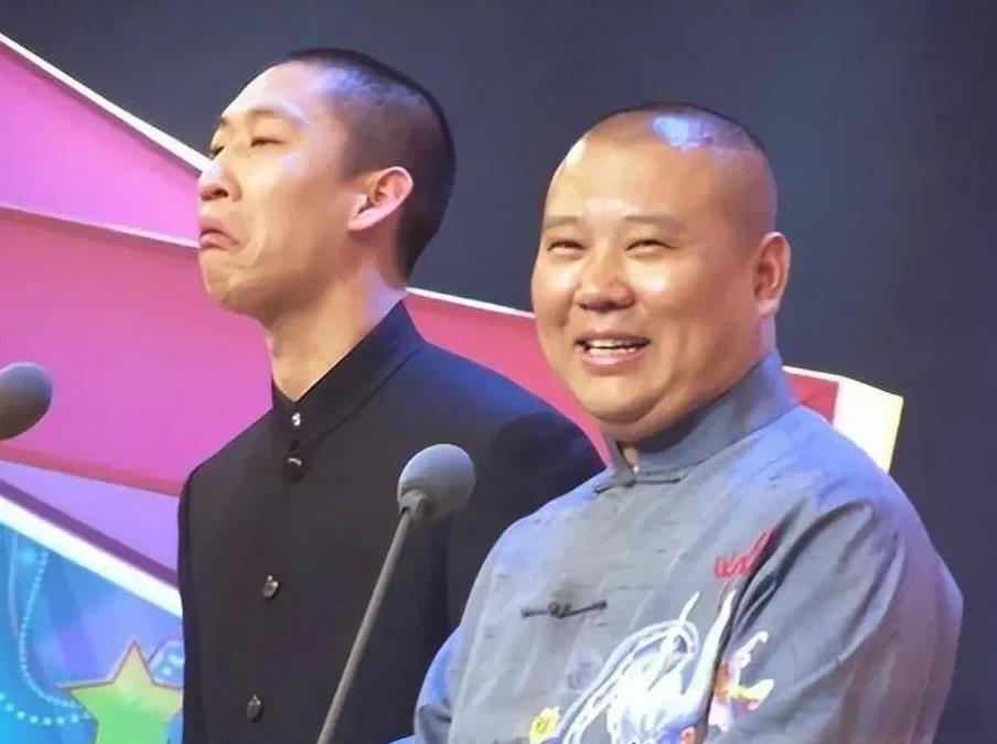 杨议真的不应该走拜师这条路，他应该去学学曹云金。
现在看来他们是有相似之处的，毕