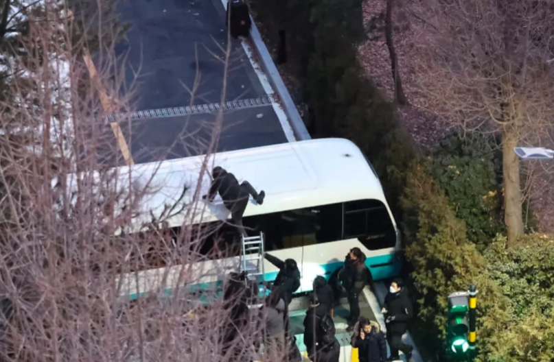 尹锡悦刚刚被逮捕！
韩国公调处称，今天上午10时33分，尹锡悦被捕。这是韩国宪政