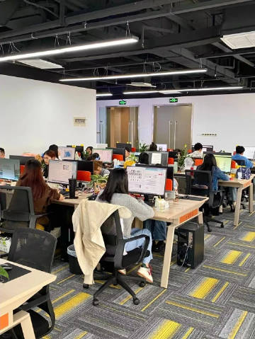 新媒体运营…让我感受到了信息茧房的恐怖 ​