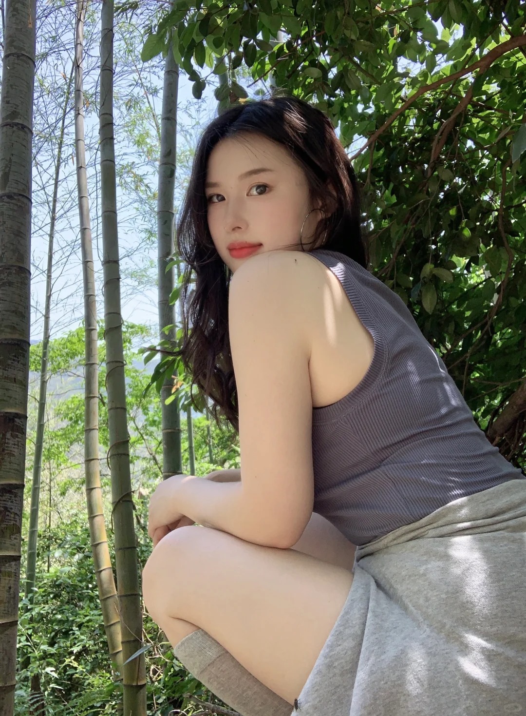 她从光里走来
是自由的风 🍵
每周一山 出汗的时候也让我思路变得越来越清晰 也