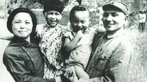 一段跨越半个世纪的亲情