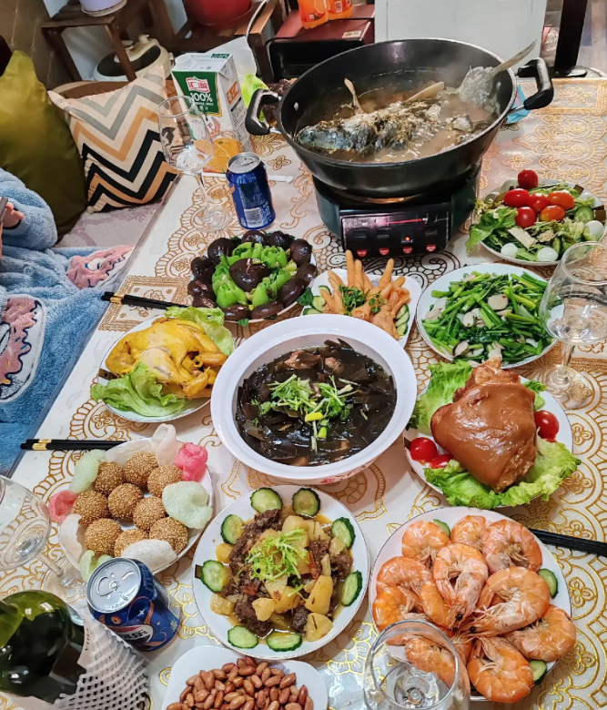没有男孩，亲情感是不是都淡了？
我父亲有个亲大哥，也就是大伯。大伯在税务部门任职