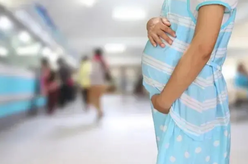 “16岁怀孕？”安徽女子王女士，觉得16岁的女儿身体异样，生理期一再推迟，在医院