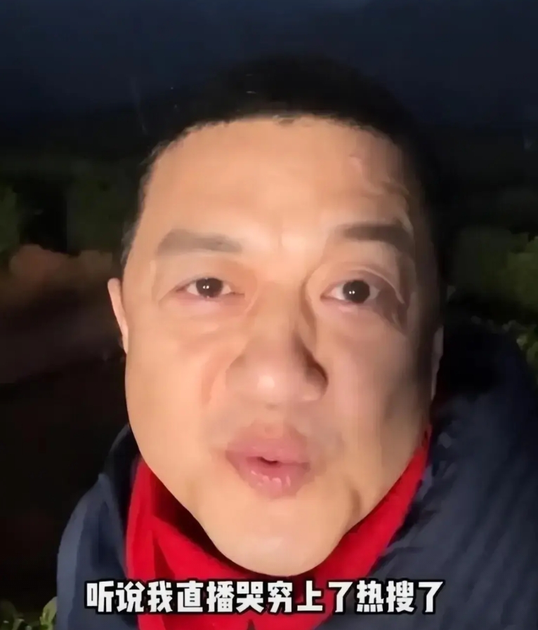 我现在已经无法直视李亚鹏这张脸了，所以每次刷到他的视频都赶紧划过去。
李亚鹏已经