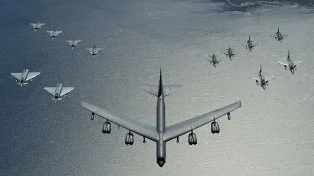 中国军费增至1.6万亿，招致美国严重不满，中国烟民：还是不够继续努力！前两天，中