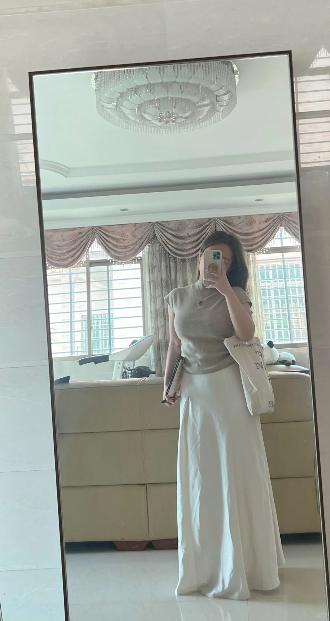 你会不会回复主页一点东西都没的人？
反正我不会照片又没有自拍又没有
一点都不真诚