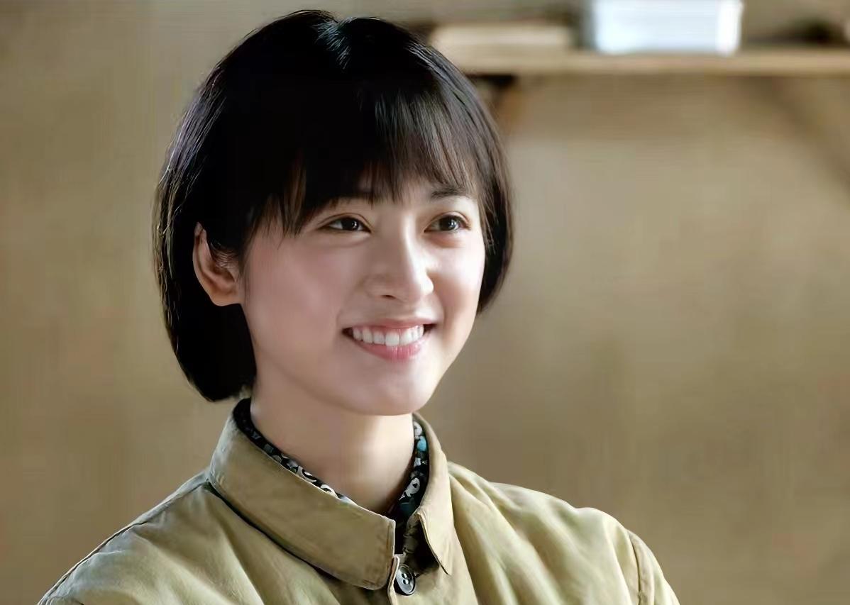 《六姊妹》：何家丽一个月工资十八块两毛会不会偏低了？
1968年何家丽和汤为民响