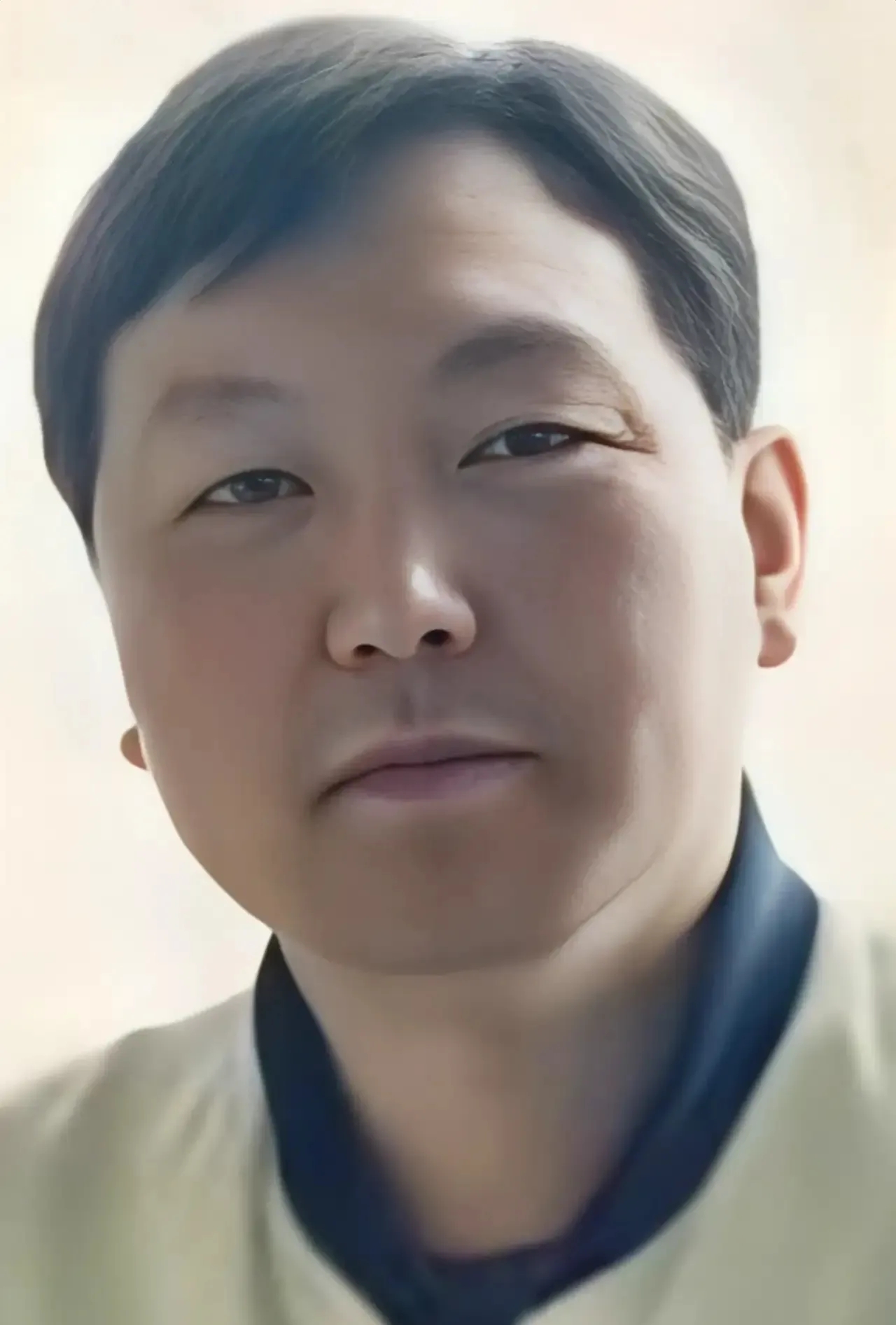 尹锡悦现在真是疯狂，不管弹劾还是调查他都拼到底