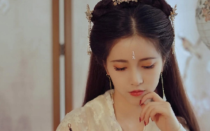 夫君位极人臣后，嫌弃我不过是个糟糠妻，后来我被他毒酒药死，却重生回到出嫁前