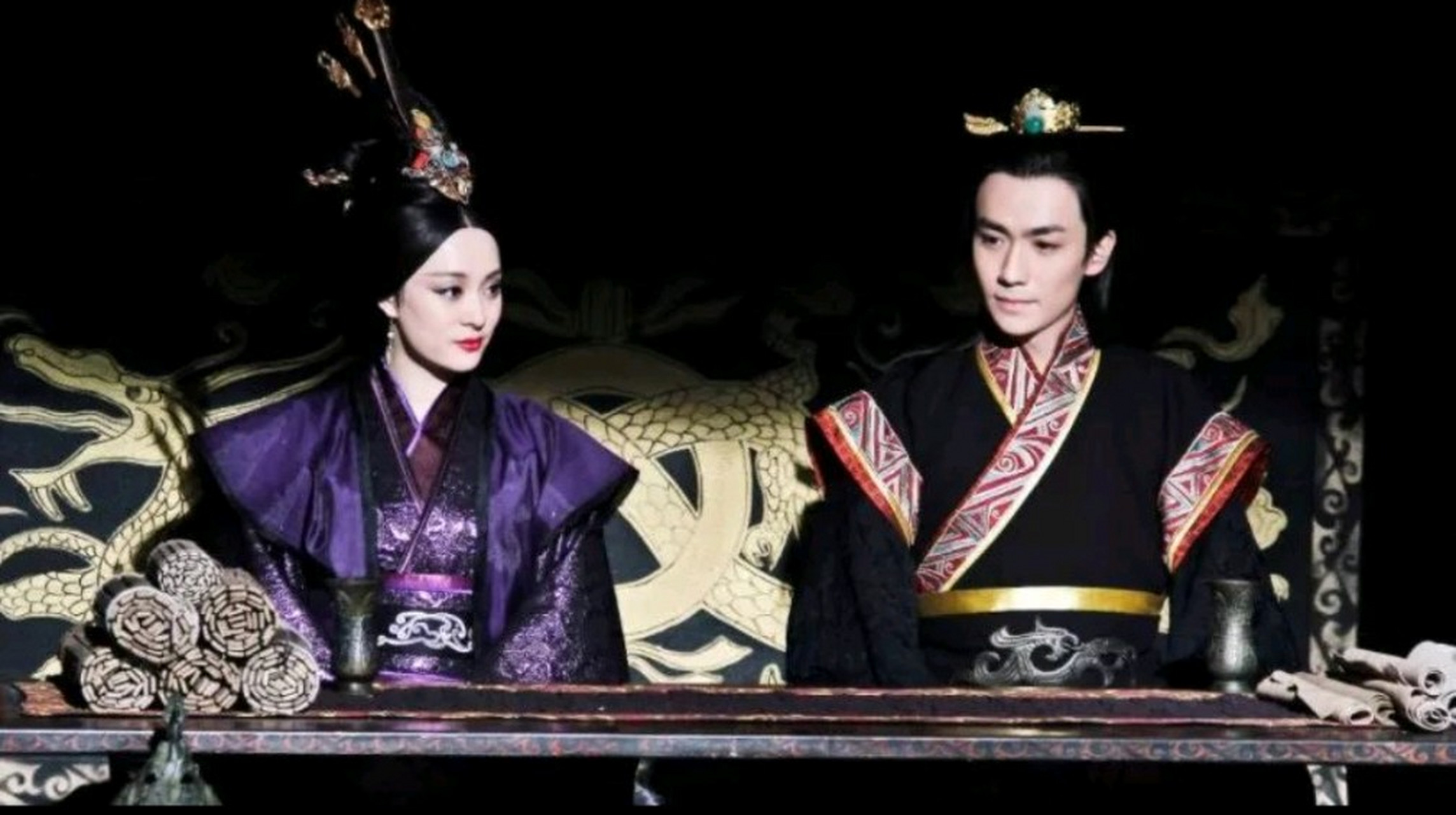《芈月传》里，朱一龙和孙俪演母子，两人在陌生的情况下拍完一场戏，孙俪都不知道他是