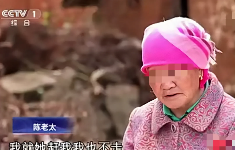 云南，女子丧偶后，不顾6个子女的劝阻，改嫁他人，17年后，现任丈夫家拆迁，可丈夫