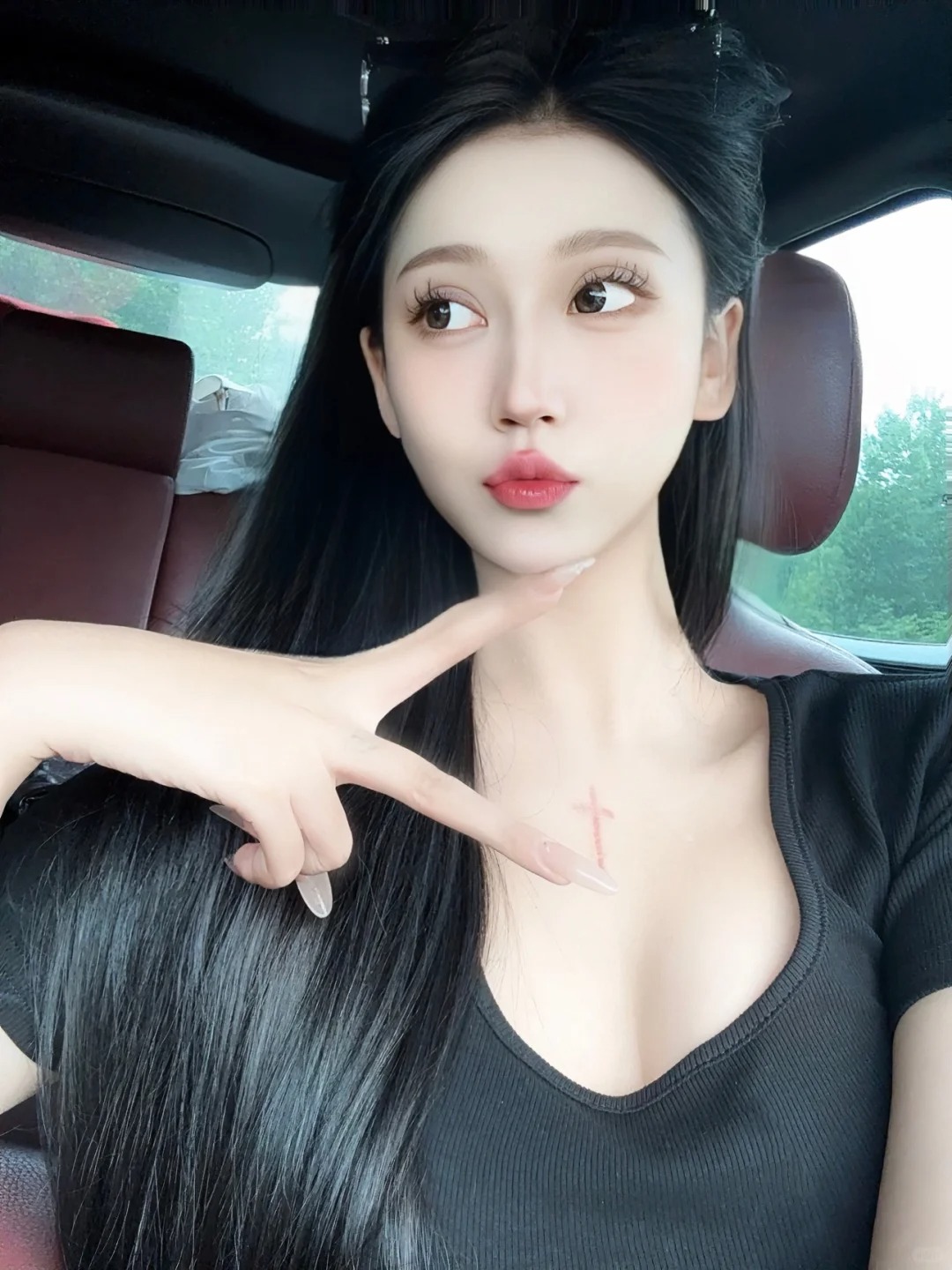 喜欢洋妞吗 我出不完的洋相
埋线第六天终于画上妆啦