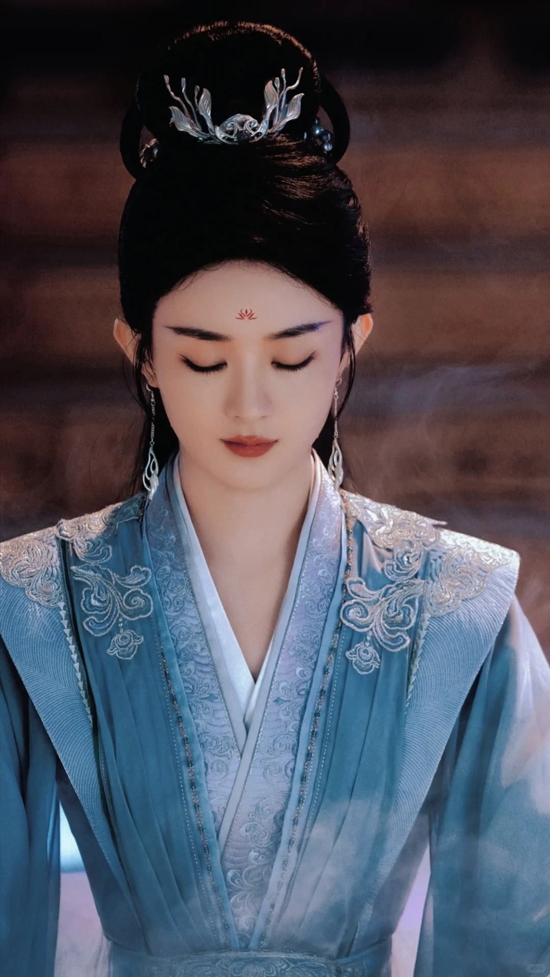 天天说热度水，这回让某些人见识一下什么叫活人剧粉
见人还得是打服了才行