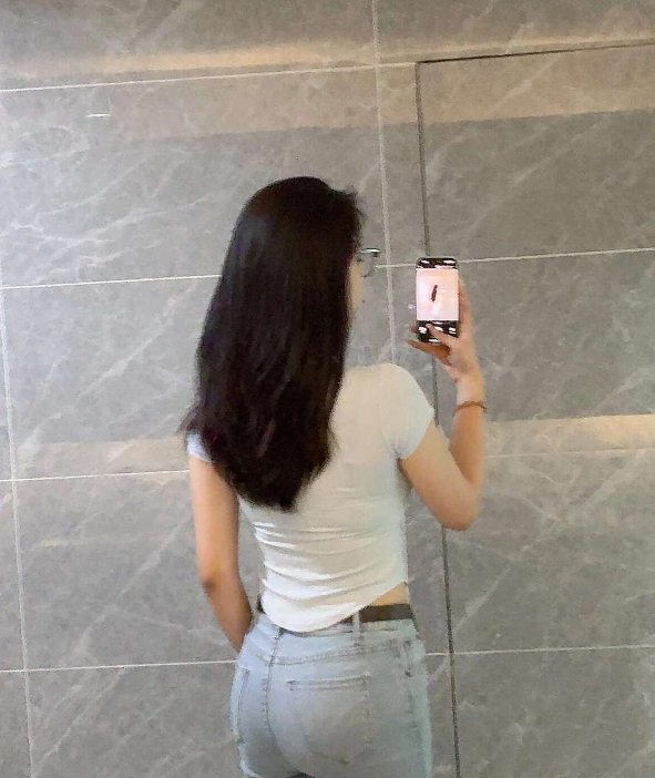 好无聊啊，要不你们轮流夸夸我
