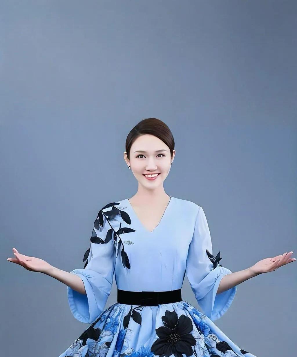 央视主持人的婚恋状态一直是大众关注的焦点，近日整理出十位至今未婚的知名主持人名单