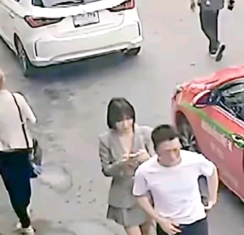 炫富引来的杀身之祸！
从网上看到38岁老姑娘在泰国遇害的报道，感到非常震惊。这位