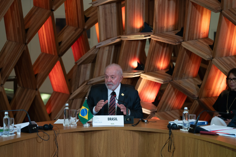 泽连斯基跟卢拉的仇算结上了。G20峰会马上在巴西里约热内卢举行，会期是11月18