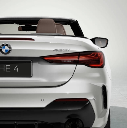 一晃时间过的好快，新 BMW 4 系双门轿跑车、敞篷轿跑车都上市了。

4系作为