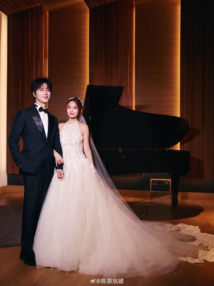 陆虎陈曌旭丽江举办婚礼