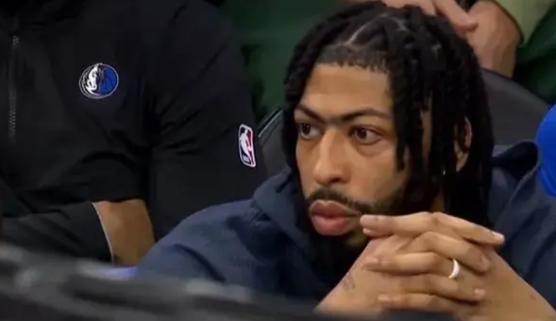 安东尼-戴维斯：“佩总我就这么不受你待见吗？”

戴维斯叫了两年的大中锋，湖人终