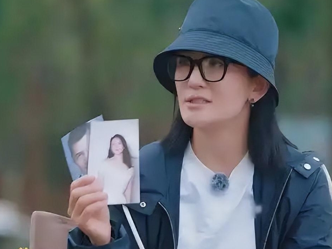 谢娜从初入演艺圈默默无闻到成为综艺一姐。在新综艺邀请嘉宾一事上，各路明星纷纷加盟