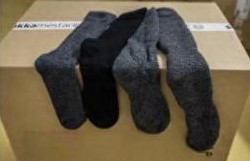 丹麦近期采购了75万双羊毛袜，表面看似简单的防寒措施，其实隐藏着深刻的战略考量。