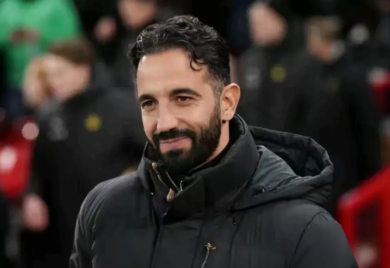 阿莫林真是超级高水平！曼联4:0大胜埃弗顿赢得首胜，4大改变，天亮了

1、激活