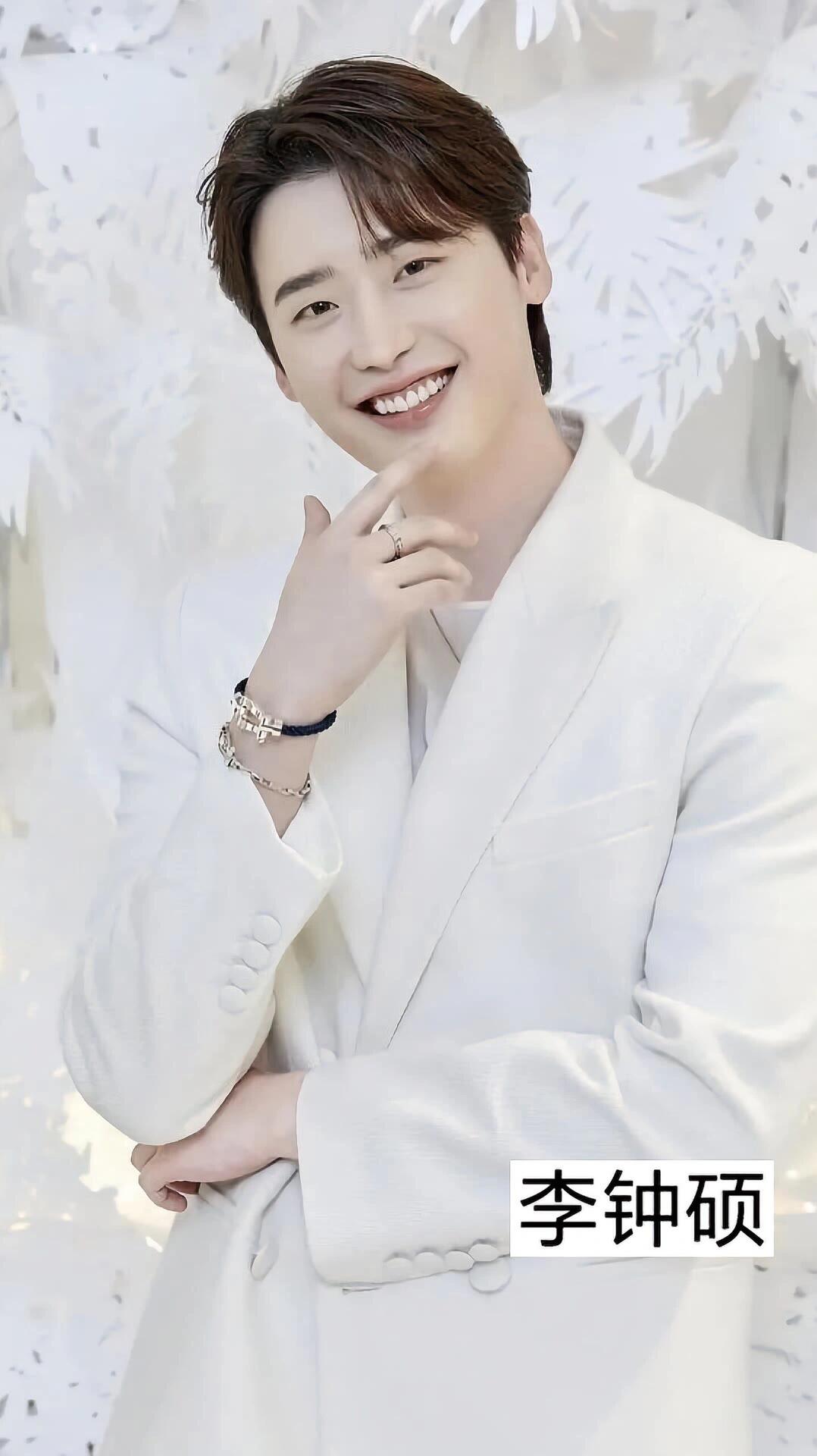 中国男明星vs韩国男明星
