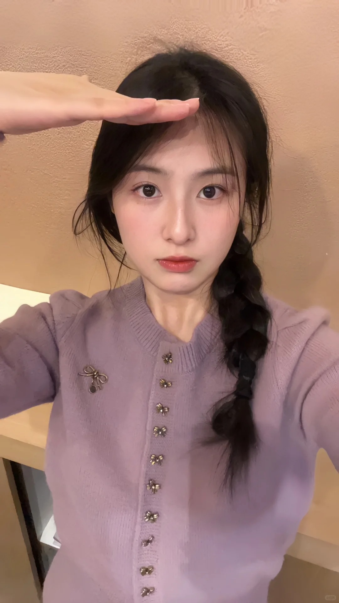 今天是小紫
#化妆 清透的妆容～