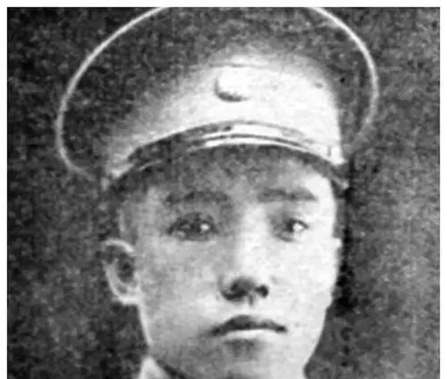 1932年9月17日，韩复榘调集5万大军，向“胶东王”刘珍年的防区发起猛攻。刘珍