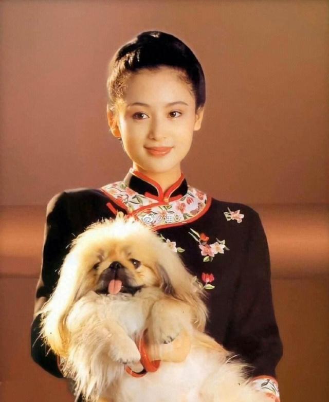 国家一级演员陈红,凭借春晚一曲爆红!转走丈夫12亿,今销声匿迹(看一下演员陈红的剧照)-第7张图片-九妖电影 国家一级演员陈红,凭借春晚一曲爆红!转走丈夫12亿,今销声匿迹(看一下演员陈红的剧照)-第7张图片-九妖电影