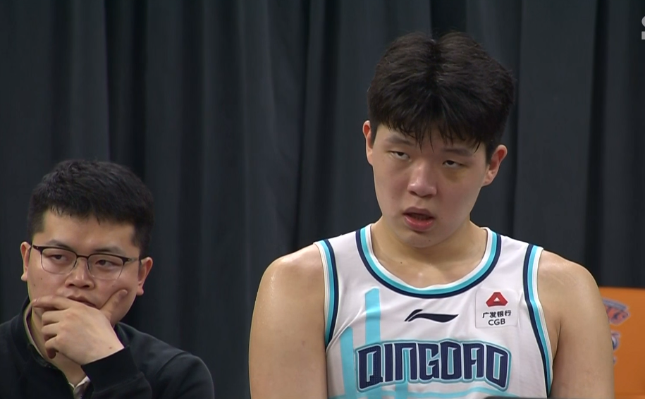 就这还想去NBA？对于杨瀚森和王哲林这两位中国男篮内线的较量，原本备受期待，然而