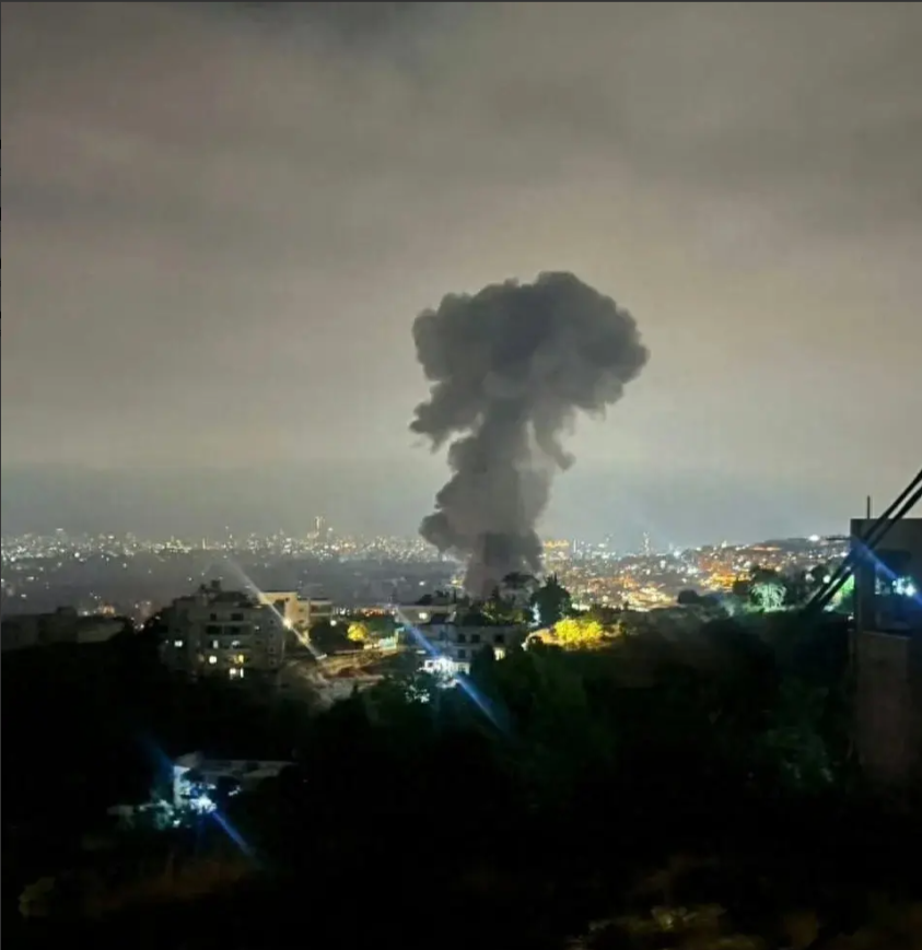 在中东这片充满火药味的土地上，伊朗和以色列之间的紧张局势就像随时可能爆炸的火药桶