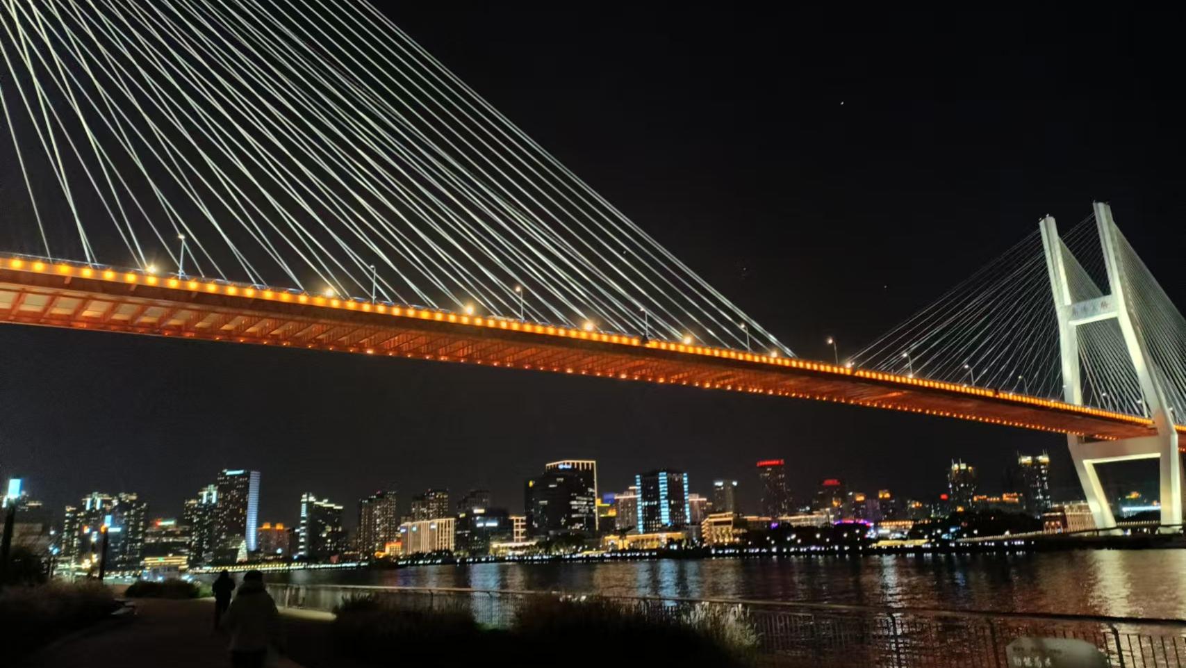 夜访历史上江南造船厂旧址，曾经的世博西岸，现今的黄浦滨江
