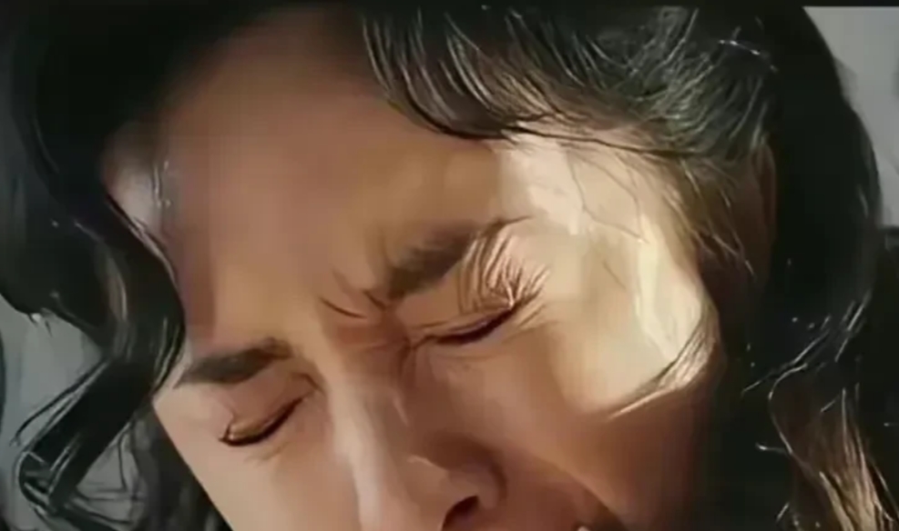 杨幂做梦也没想到，本想演一个风情万种的女特务，为38岁的自己拓宽一下戏路，但是却