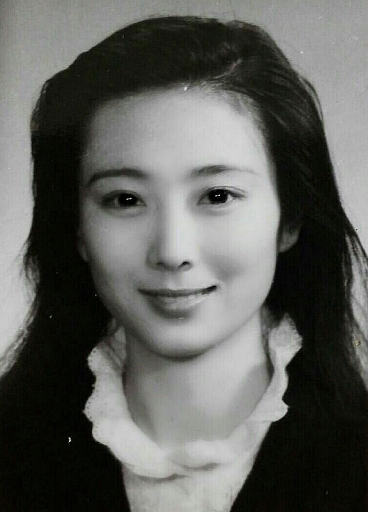 61岁演员郑铮去世！
 
印象最深刻的是红楼梦的鸳鸯。 家有九凤的初四凤。无问西