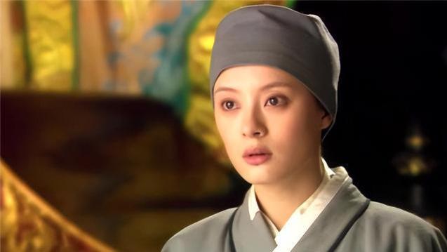 太后早就知道双生子不是皇上的，为什么还答应把她接回宫？太无奈