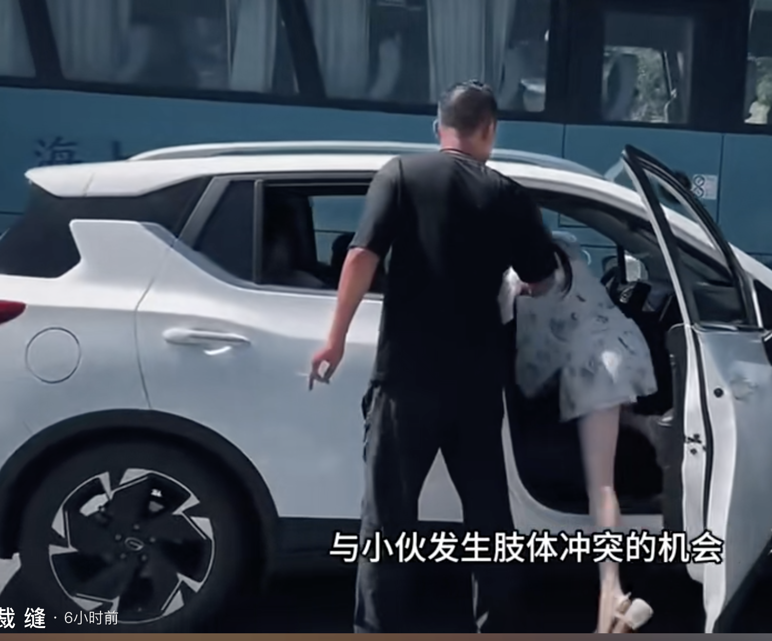 路虎女这件事，谁都没想到最大的受益者居然是小林，因为关注度高，他的抖音粉丝已经快