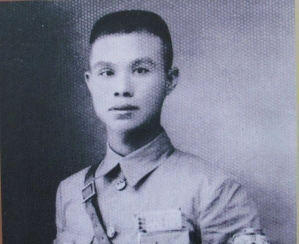 1949年12月23日，胡宗南乘飞机逃离成都，兵团司令陈克非气得大骂说：“让我们