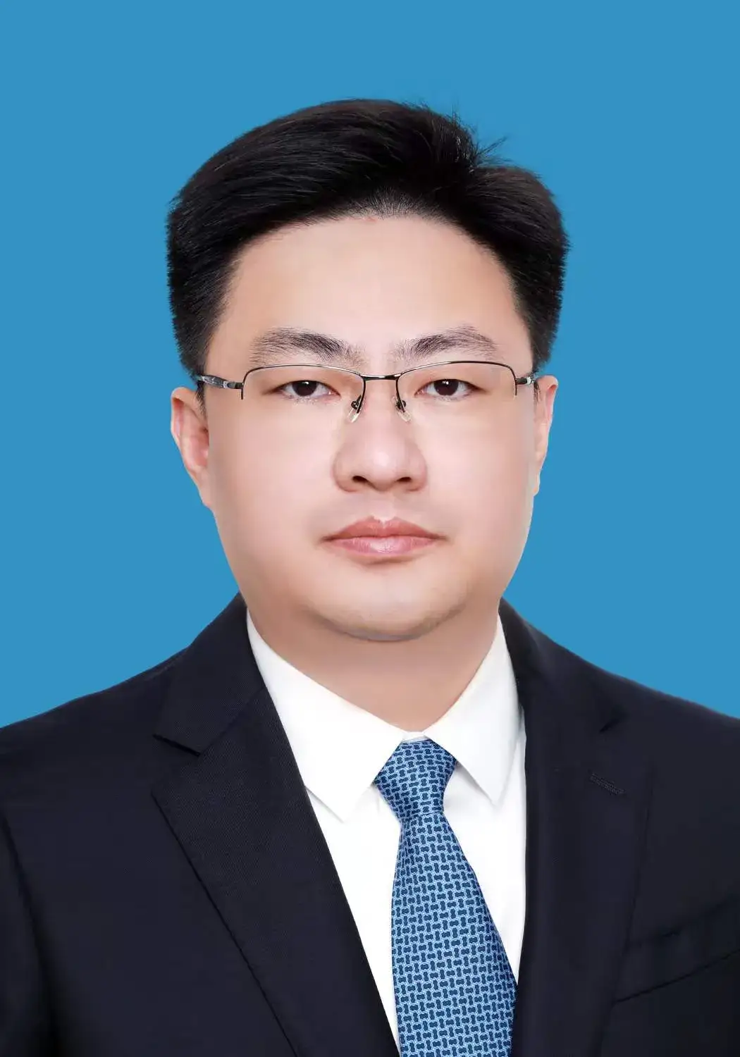 昔日“县太爷”，今成阶下囚！江西万年县委原书记毛奇被双开，利用职权影响与女下属发