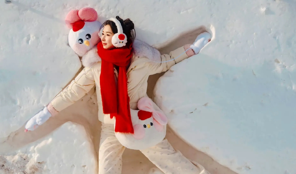 她真的可以取代赵丽颖啊！怎么能这么甜美可爱，同时身材又像迪丽热巴那样性感妖娆，这