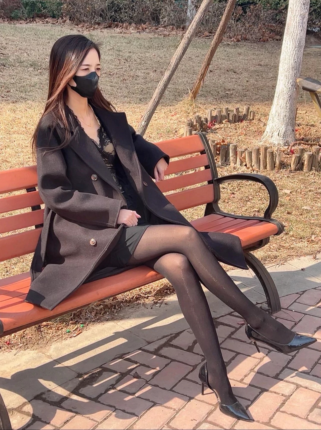 一身黑色穿搭，简直完美