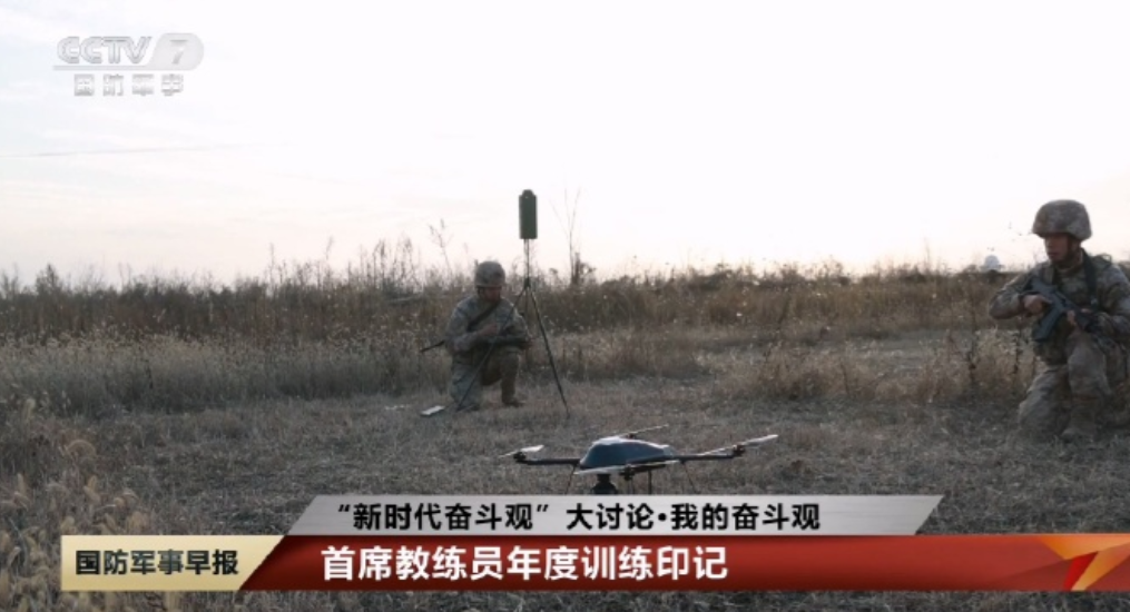解放军侦察部队普及无人装备，天上飞的，地上跑的全都有！
近日，央视曝光解放军某合