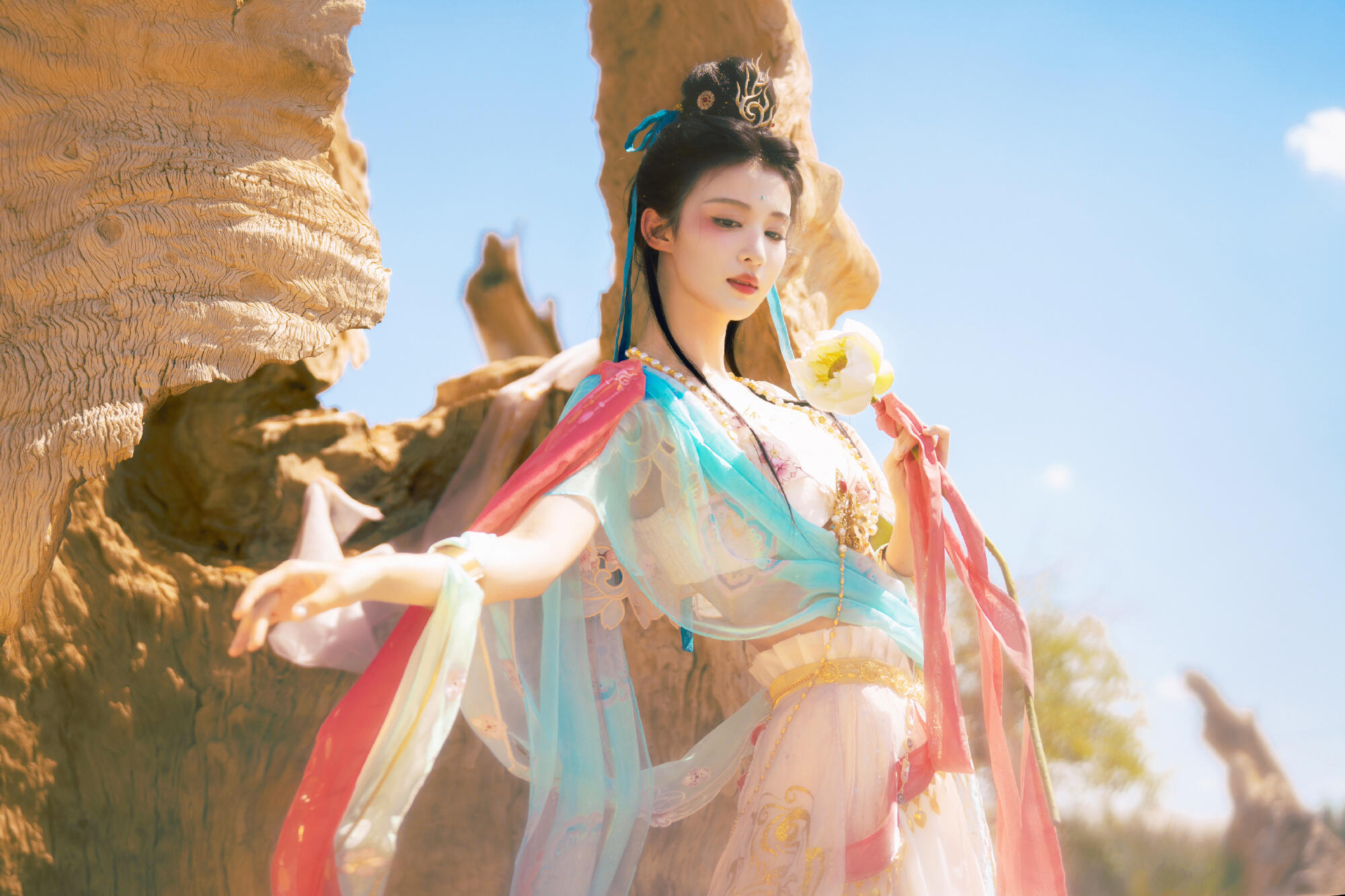 王楚然，敦煌神女