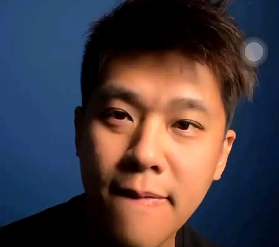 葛斯齐直播爆料大，涉及了不少业内秘闻，引发了观众的热议。许多人对他的观点表示赞同