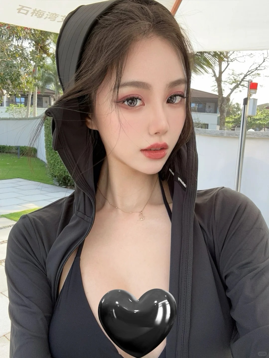 一些防晒衣自拍🤳🤣
你别说你还真别说
防晒衣拍照挺好看嘟
各位老婆可以试试
