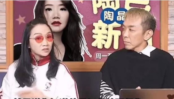 具俊晔被冤枉了了，他就是单纯的爱大s，根本不是吃软饭的。

陶晶莹都在为具俊晔发