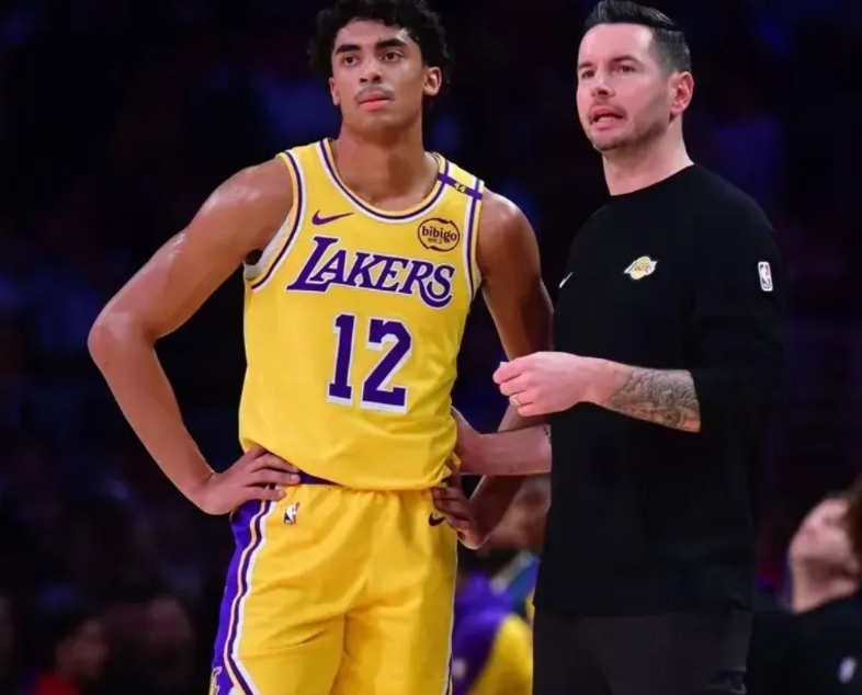 湖人战胜篮网，谁才是赢球的最大功臣，数据一目了然！

1.里弗斯，上场37分钟，